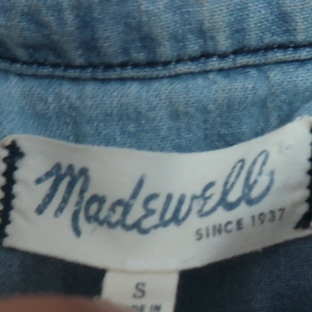 Madewell Chambray Button-Up Shirt - Size Small - Picture 5 of 8